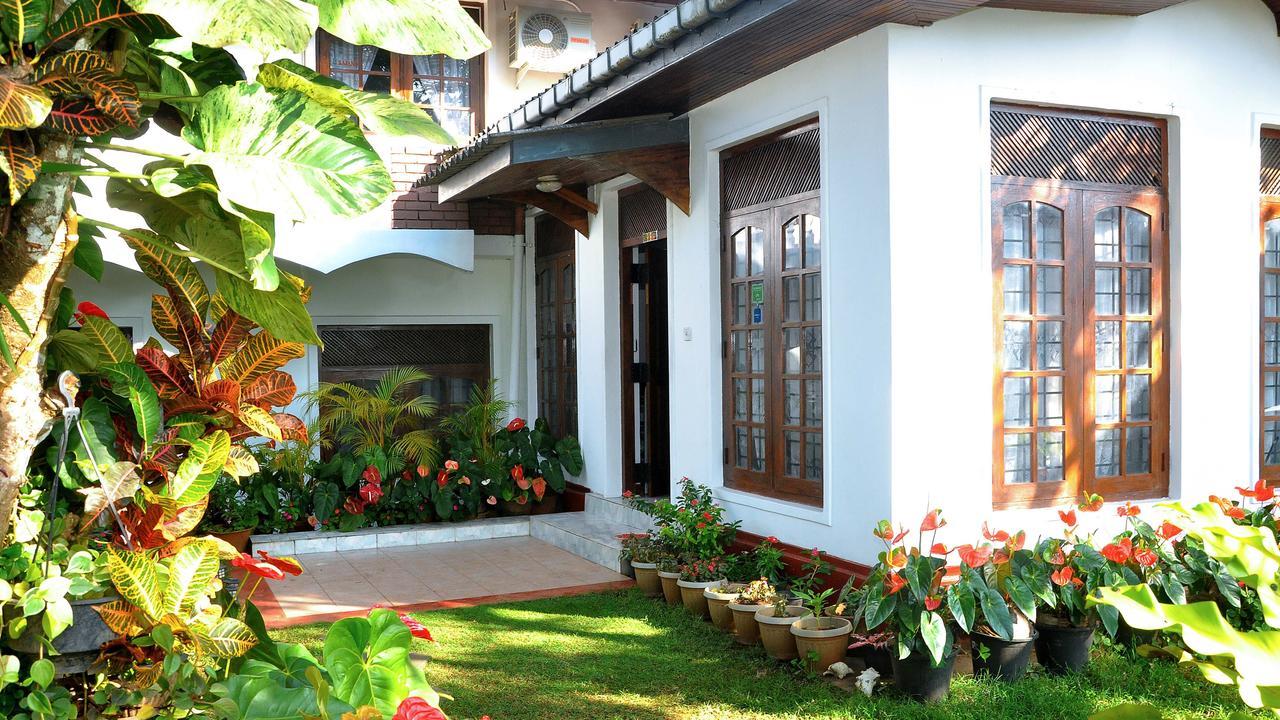 Kandy View Villa Екстериор снимка